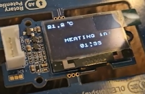 Plant watering system on the Arduino sensor kit.